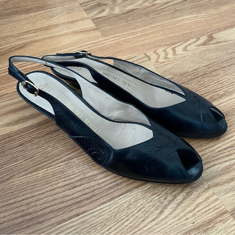 Bruno Magli low sling back black leather 1.5” heels size 6.5 AA